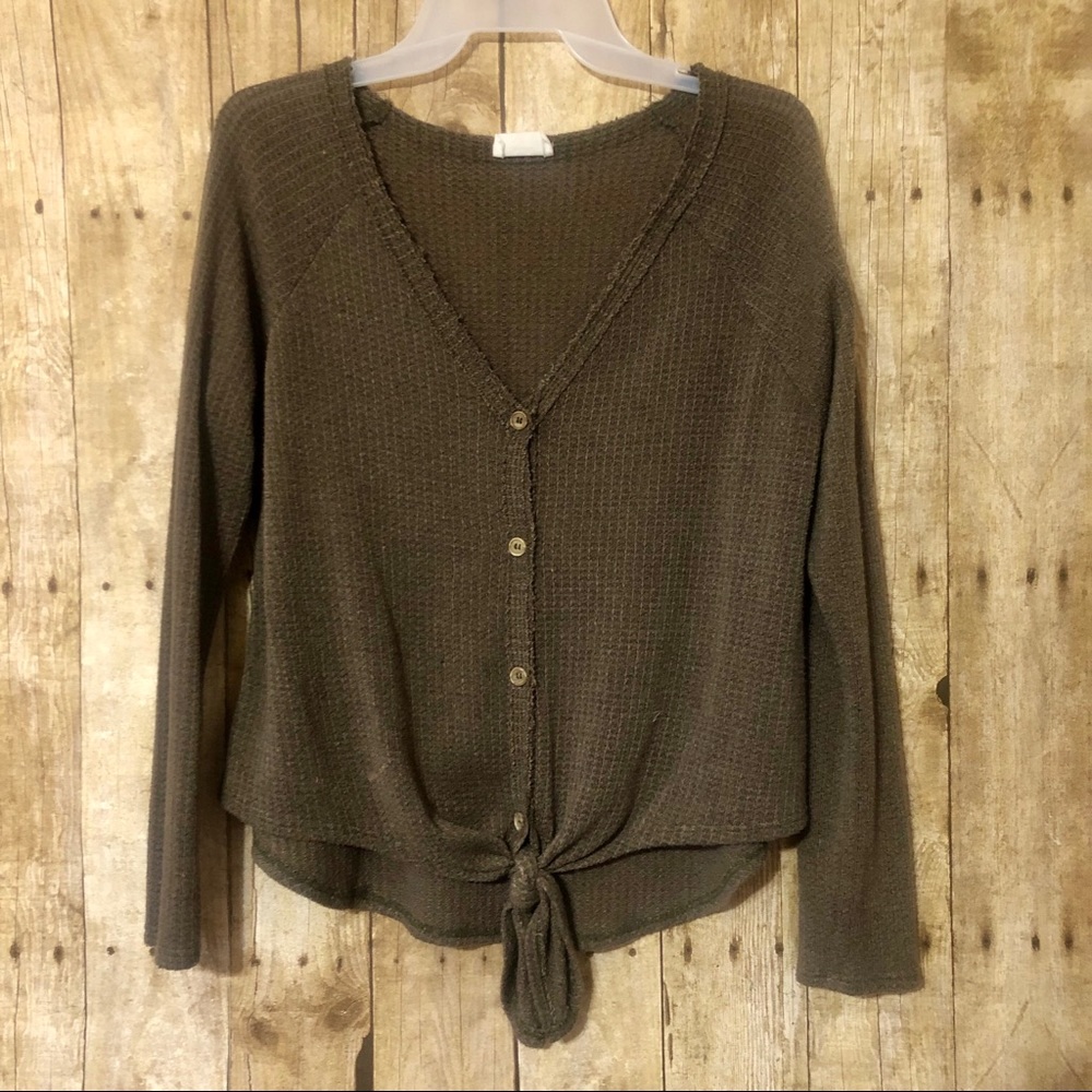 Sienna sky front tie button down waffle top